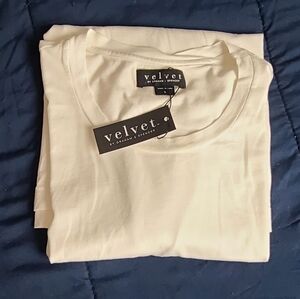 White Tee, Velvet by Graham & Spencer size Large